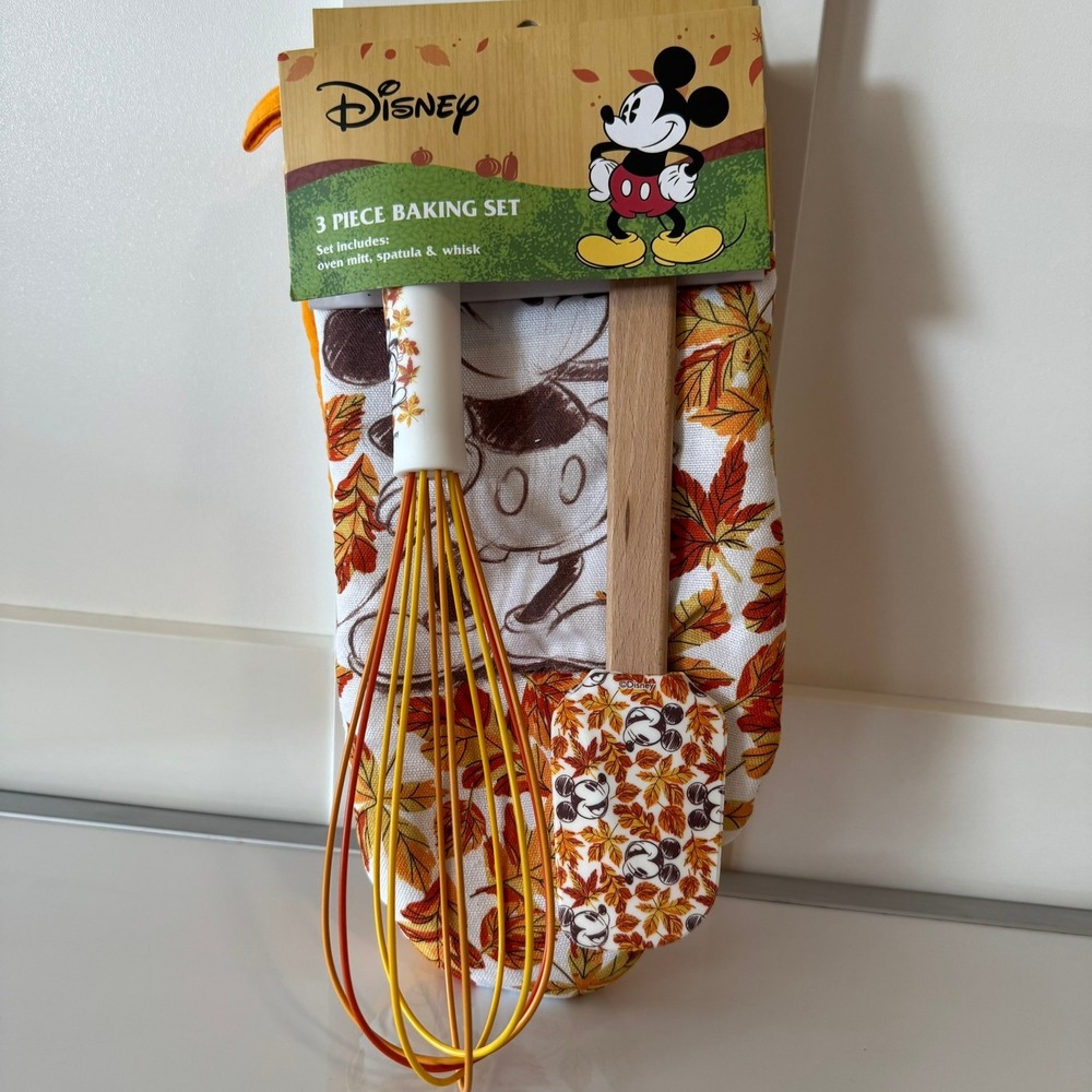 Disney Mickey Mouse Fall 3 Piece Baking‎ Set Oven Mitt Spatula Whisk Autumn